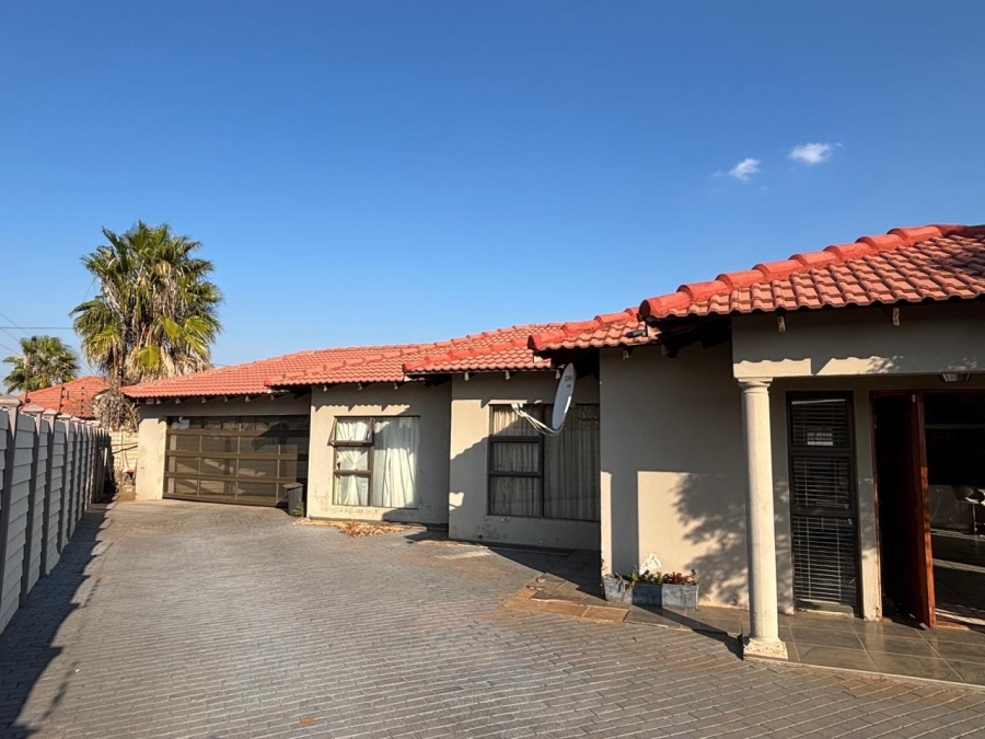 3 Bedroom Property for Sale in Mogwase North West